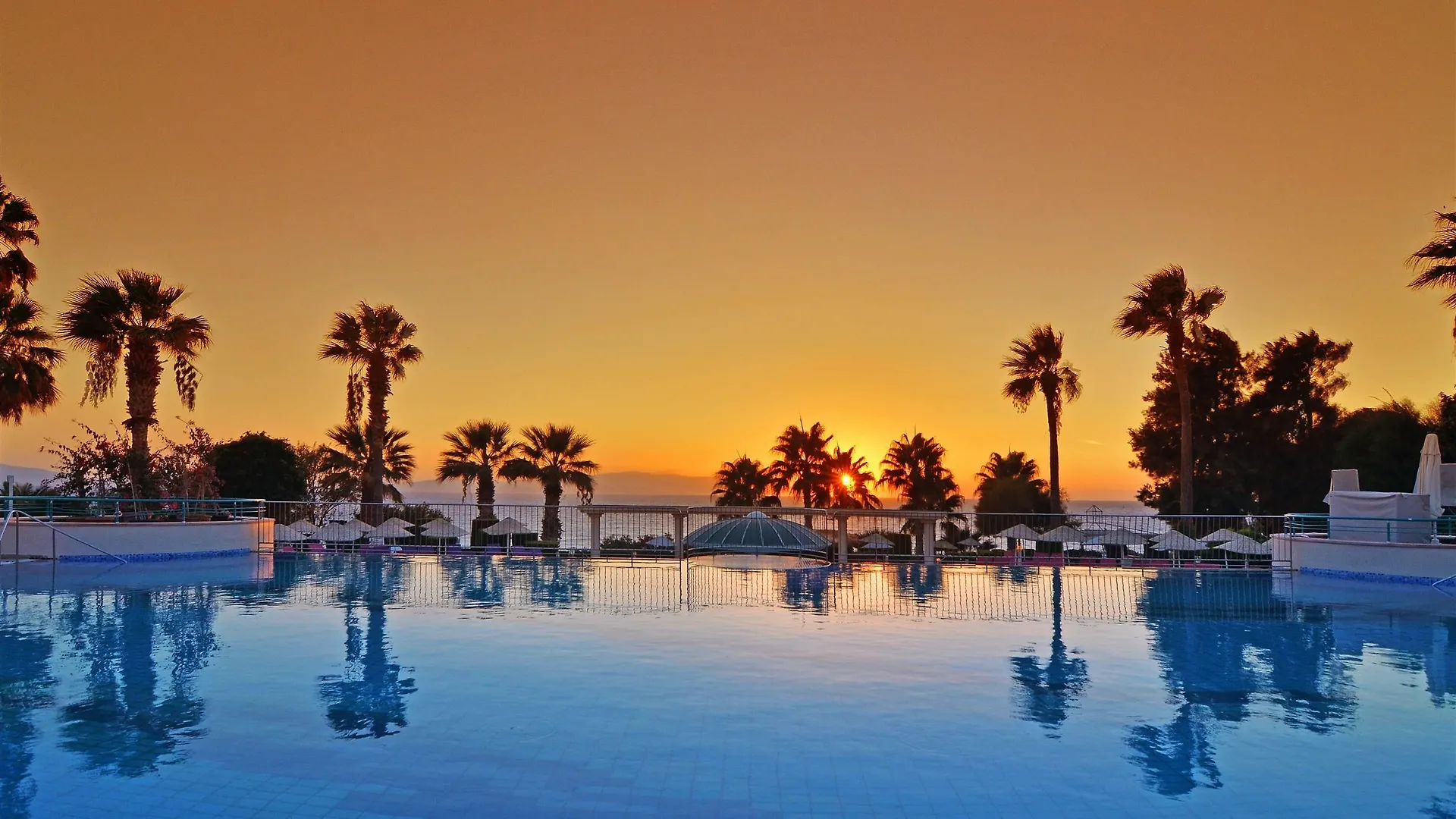 Hotel The Grand Blue Sky International à Kusadası Turquie