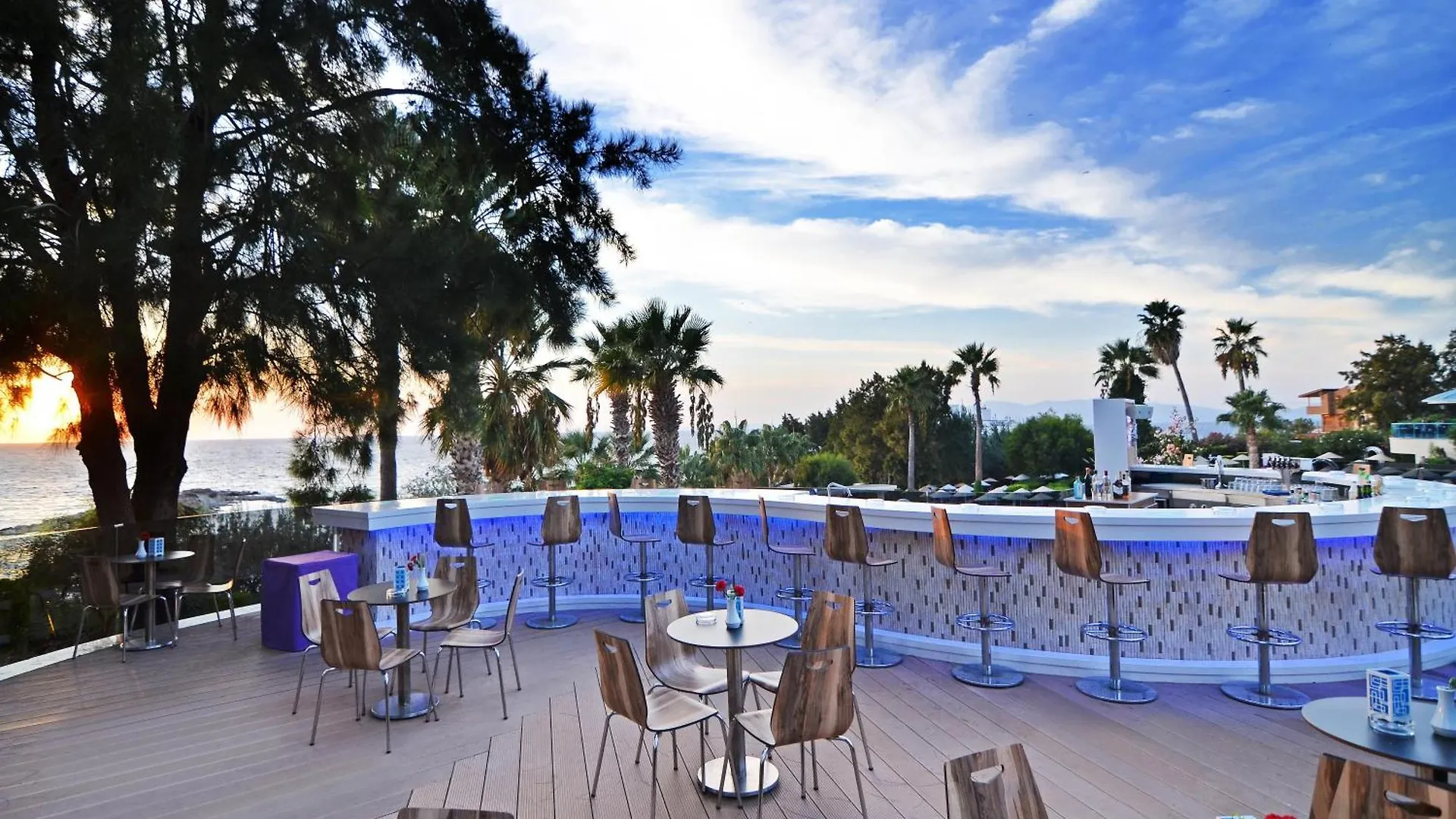 The Grand Blue Sky International Hotel Kusadası Resort