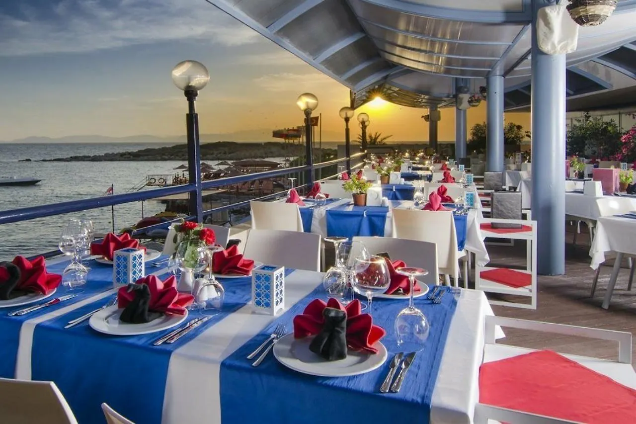 The Grand Blue Sky International Hotel Kusadası 4*,